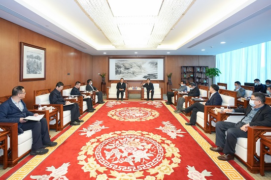 舒印彪鄧建玲會(huì)見(jiàn)哈電集團(tuán)董事長(zhǎng)曹志安、總經(jīng)理吳偉章