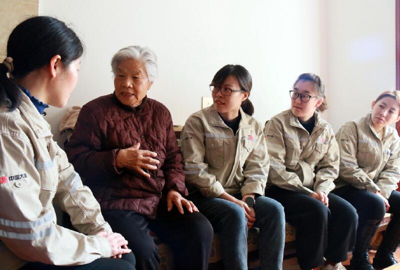 別樣?jì)D女節(jié)，溫暖老人心