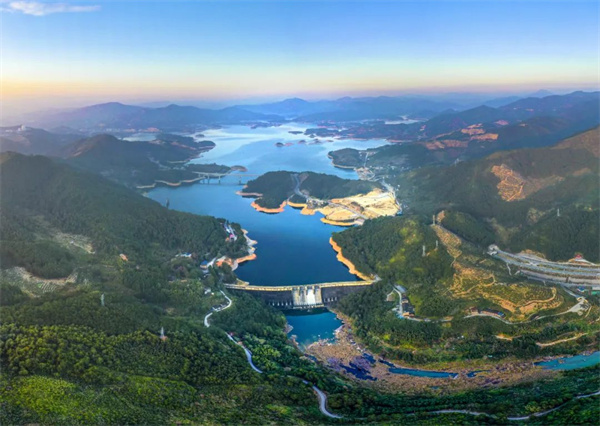 華電福建公司不負春光趕秋實，“雙碳”路上奮楫行