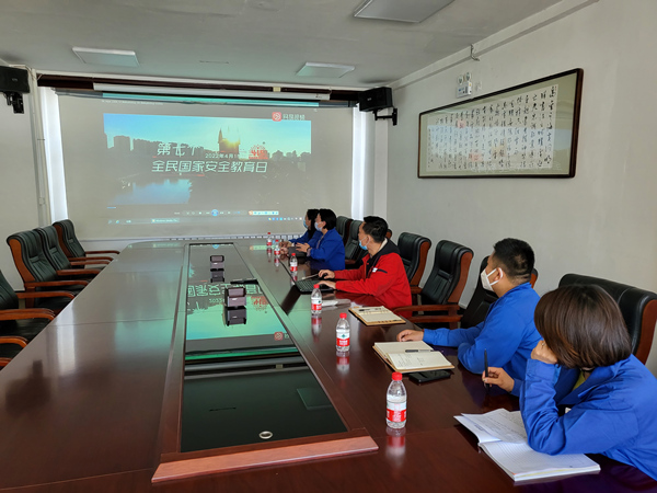烏海市千里山供電分公司：開(kāi)展網(wǎng)絡(luò)信息安全培訓(xùn)，筑牢網(wǎng)絡(luò)安全防線
