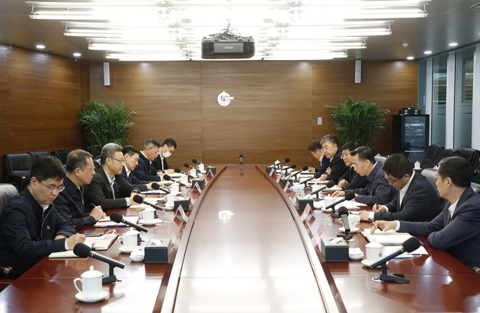 錢智民拜會(huì)中國(guó)海油董事長(zhǎng)、黨組書記汪東進(jìn)