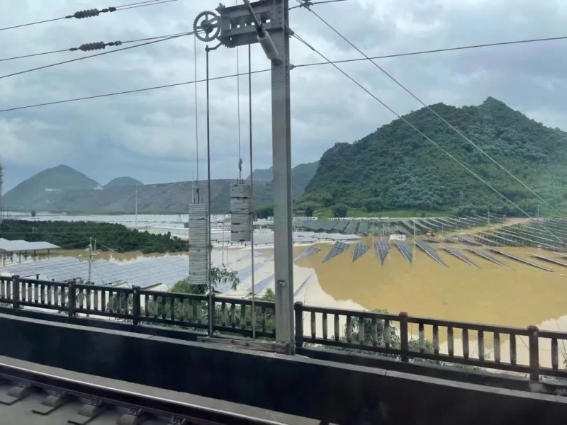 地面電站秒變漂浮電站，又一光伏電站被水淹！