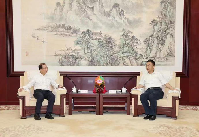 江毅拜會(huì)劉寧、農(nóng)生文并調(diào)研駐桂企業(yè)