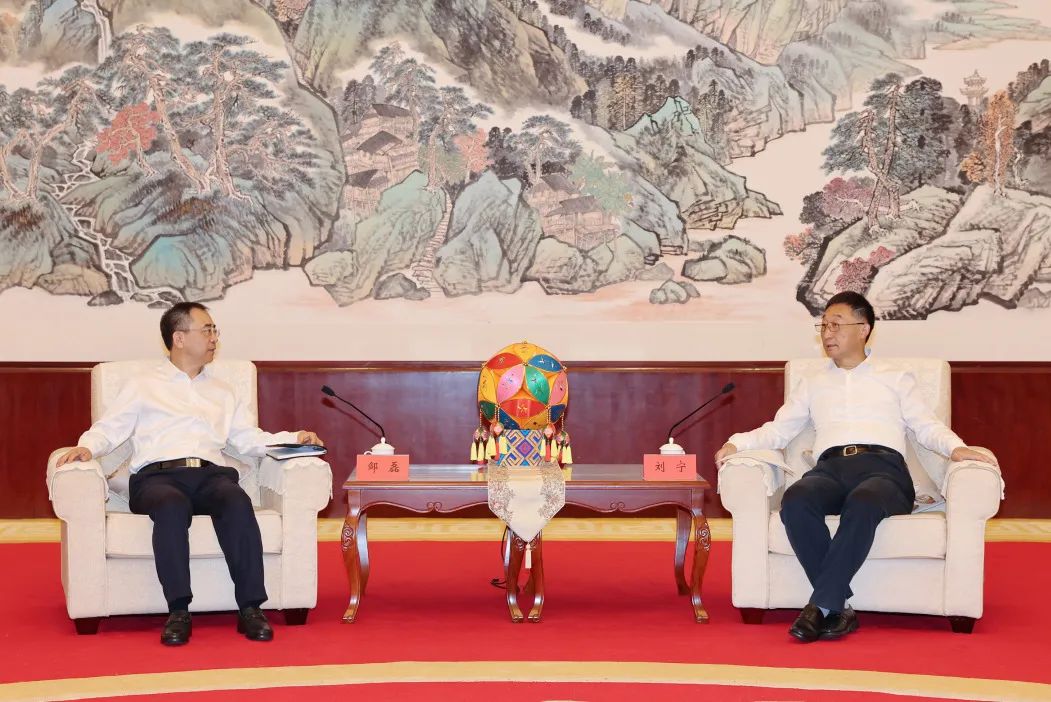 大唐集團(tuán)黨組書記、董事長鄒磊拜會廣西壯族自治區(qū)黨委書記劉寧