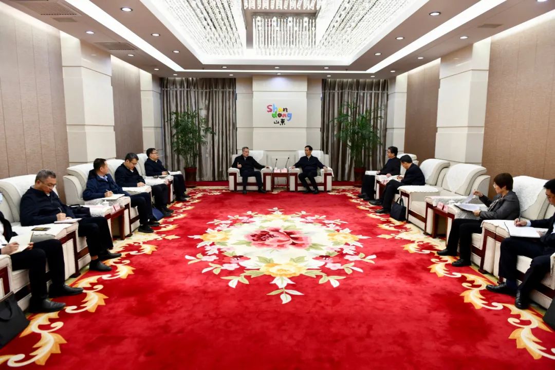 大唐山東發(fā)電公司黨委書記、董事長趙永力拜會(huì)菏澤市委副書記、市長張倫