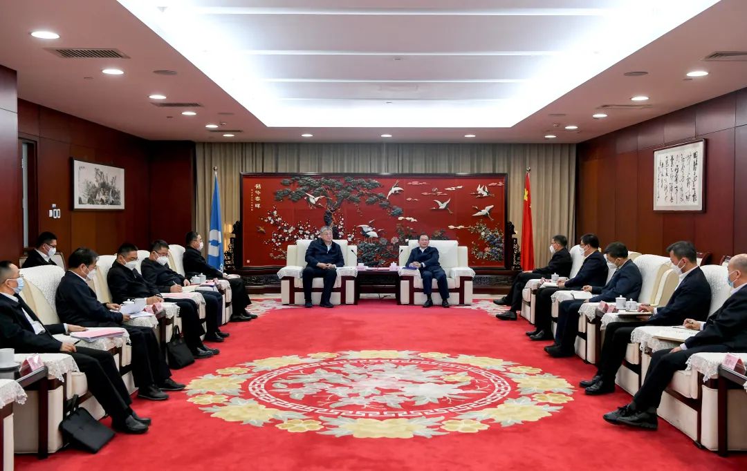 中國華電黨組書記、董事長江毅會見國家能源集團(tuán)黨組書記、董事長劉國躍