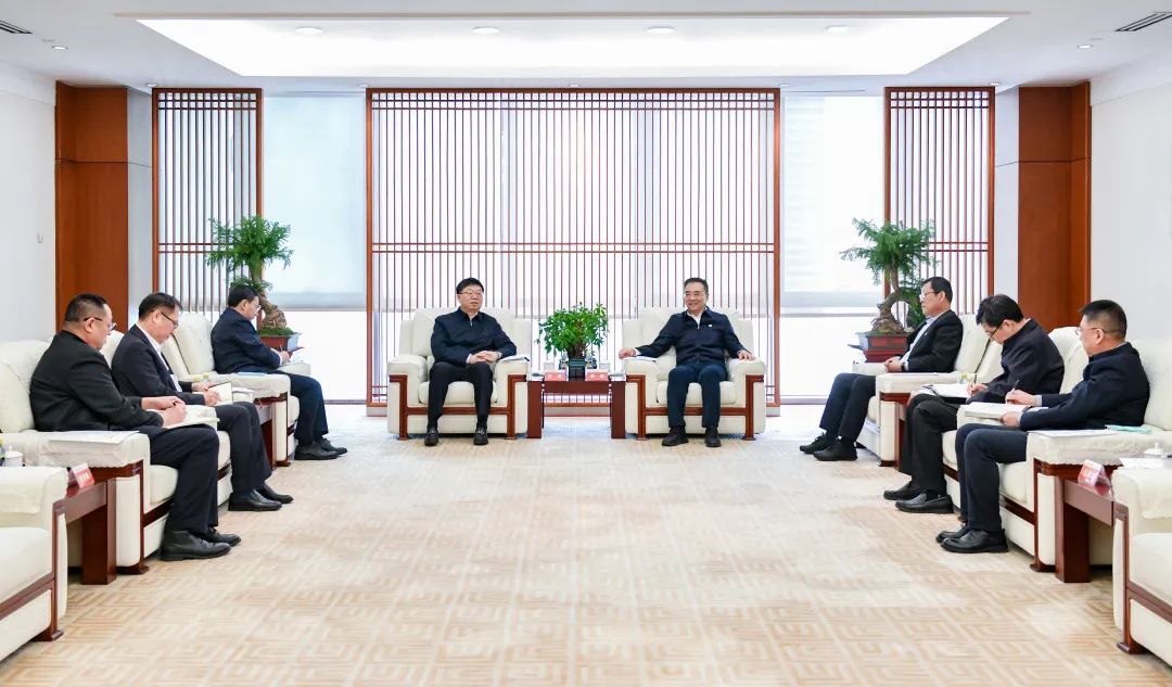 大唐集團有限公司黨組書記、董事長鄒磊會見吉林省委常委、省委秘書長李偉