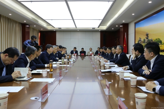 中國電建黨委副書記、總經(jīng)理王斌與酒泉市主要領(lǐng)導(dǎo)會談