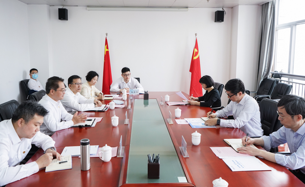 中國能建黨委常委、副總經(jīng)理吳云與國家能源局華中監(jiān)管局黨組書記、局長(zhǎng)任育之會(huì)談