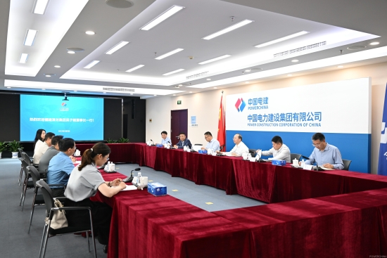 中國電建黨委常委、副總經(jīng)理徐鵬程與漳龍集團(tuán)黨委書記、董事長吳子毅會(huì)談