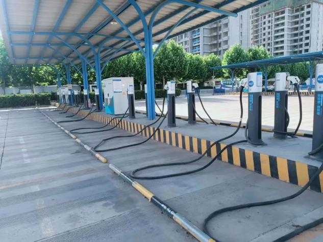 即日起，聊城汽車總站充電樁對外開放啦!