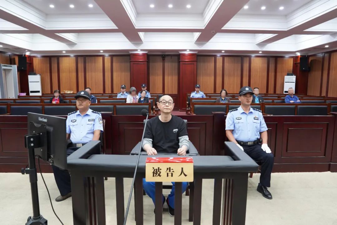 貴州電網(wǎng)有限責(zé)任公司原黨委委員、工會主席張帆受賄案一審宣判