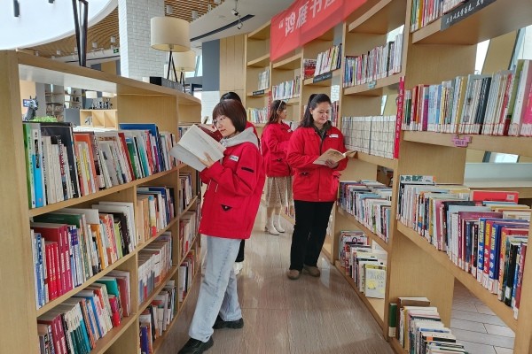 烏海供電公司聯(lián)合黨支部：開展“中華民族一家親，同心共筑中國夢”全民閱讀活動