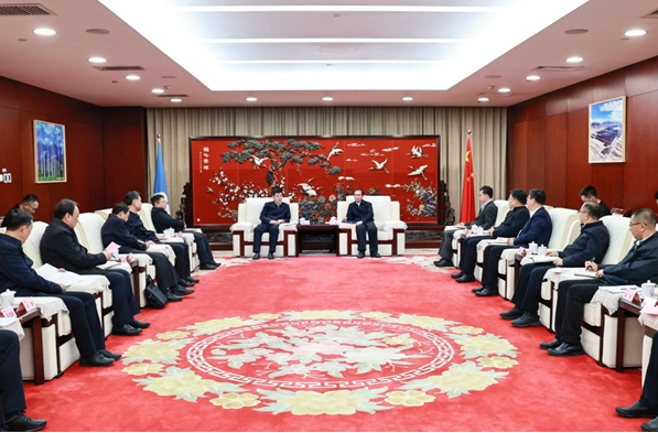 江毅會(huì)見內(nèi)蒙古自治區(qū)黨委常委、常務(wù)副主席黃志強(qiáng)