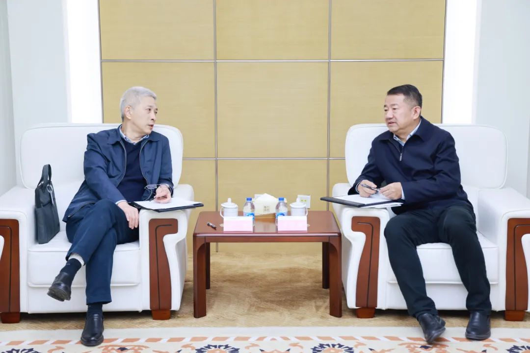 中國一重集團黨委書記、董事長徐鵬一行拜訪大唐環(huán)境黨委書記、董事長朱利明