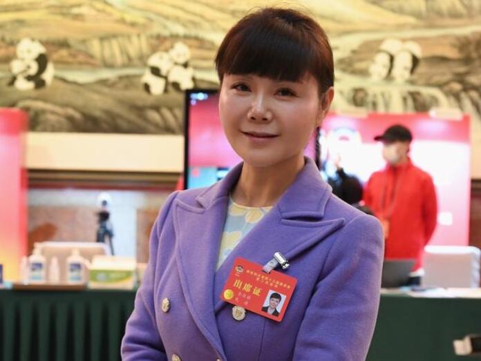 四川省政協(xié)委員李佳蔚：四川要優(yōu)化碳產(chǎn)品、參與碳交易，不斷完善碳設(shè)施