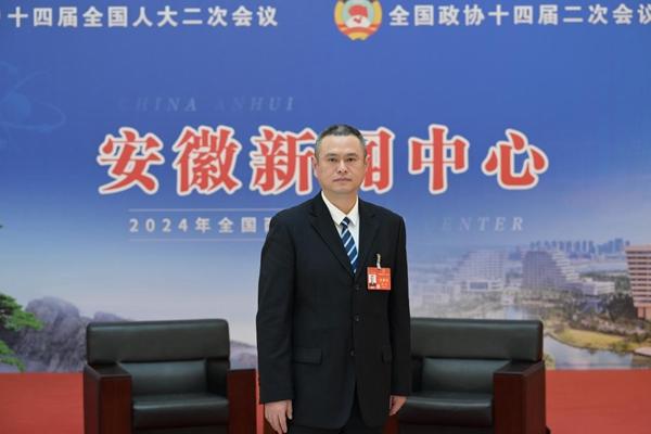 程韜代表：支持引入新質(zhì)生產(chǎn)力，鼓勵(lì)新能源商用車發(fā)展