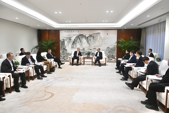 中國電建黨委副書記、總經(jīng)理王斌與中國機(jī)電商會黨委書記、會長張鈺晶舉行會談