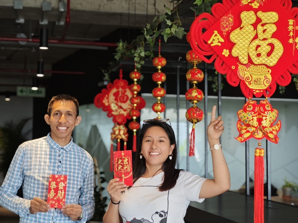 【新春走基層】濃濃年味暖人心，海外職工共迎春