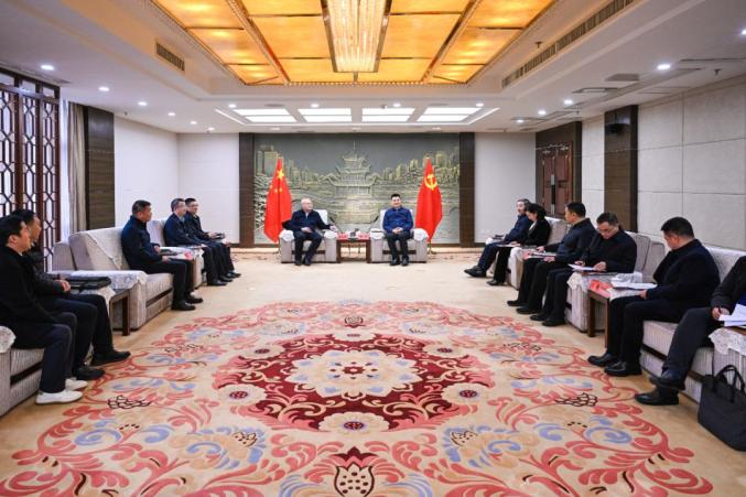 貴陽市領(lǐng)導(dǎo)會見中國節(jié)能環(huán)保集團有限公司黨委常委、總會計師朱慶鋒一行